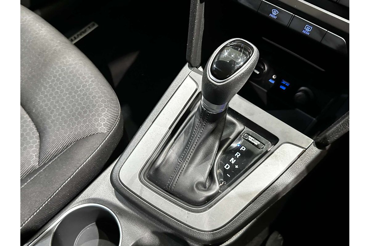2017 Hyundai Elantra Active AD
