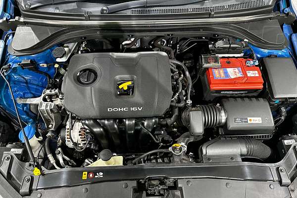 2017 Hyundai Elantra Active AD