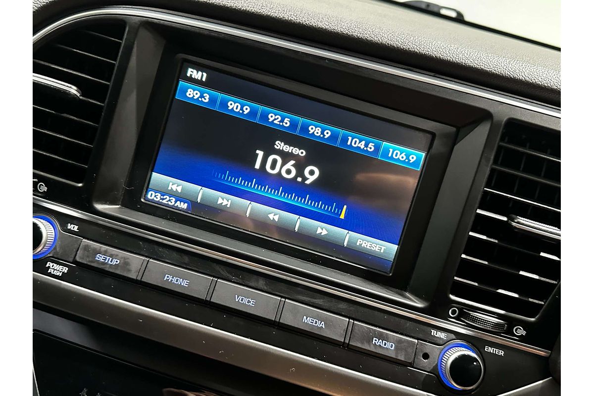 2017 Hyundai Elantra Active AD