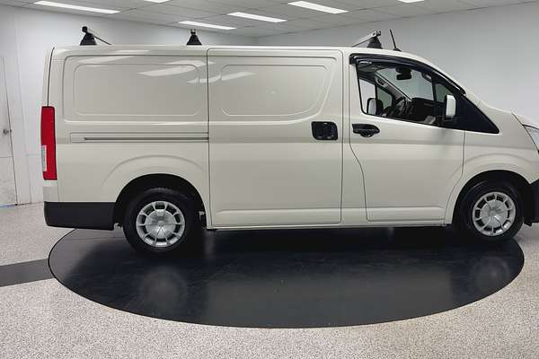 2021 Toyota Hiace GDH300R LWB