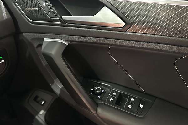 2022 Volkswagen Tiguan 162TSI R-Line 5N