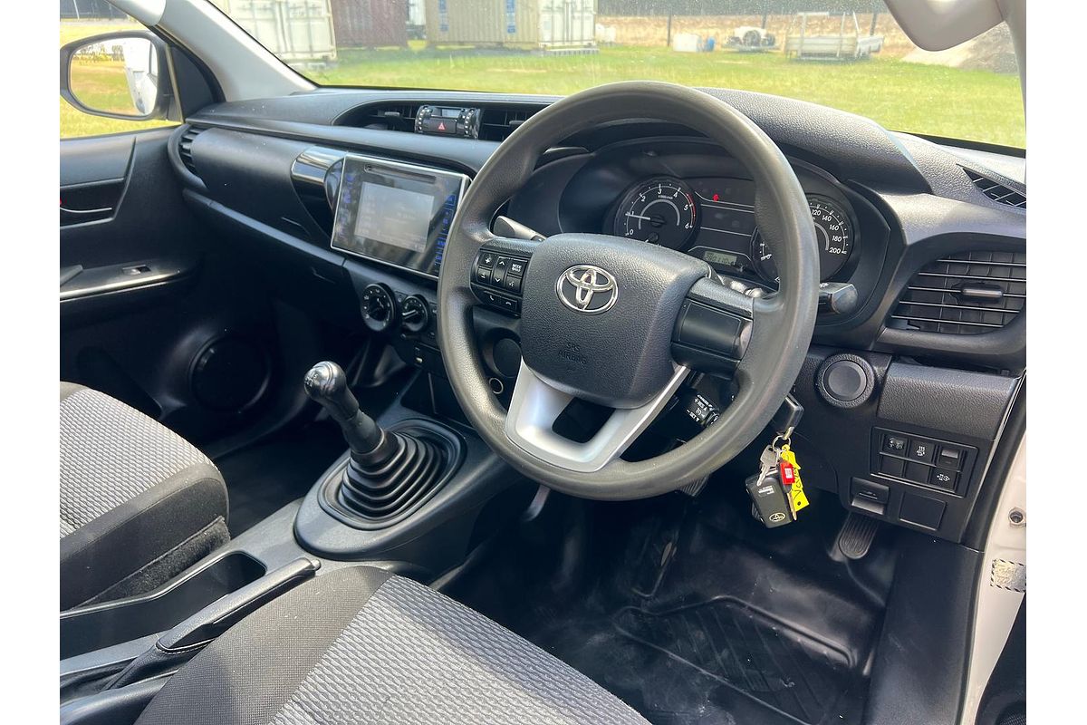 2015 Toyota Hilux Workmate GUN122R Rear Wheel Drive
