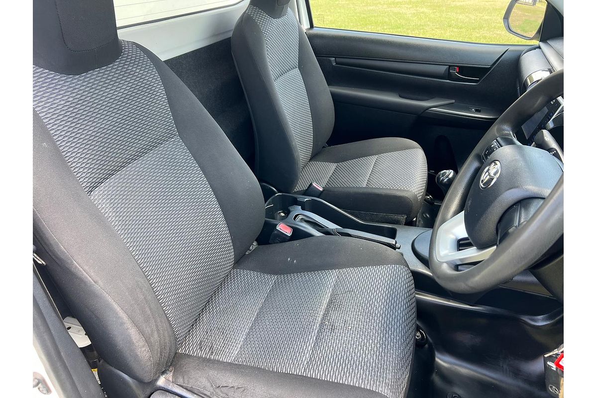 2015 Toyota Hilux Workmate GUN122R Rear Wheel Drive