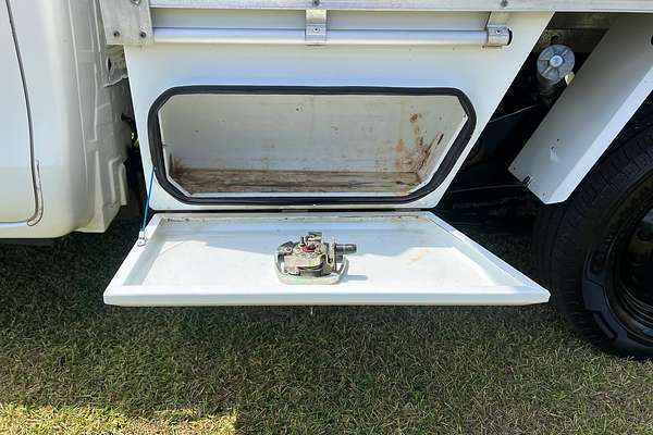 2015 Toyota Hilux Workmate GUN122R Rear Wheel Drive