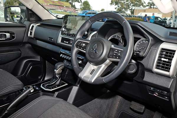 2023 Mitsubishi Triton GLS MV 4X4