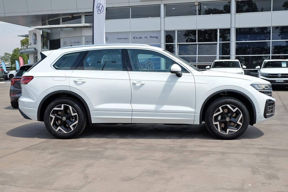 2025 Volkswagen Touareg 170TDI RC