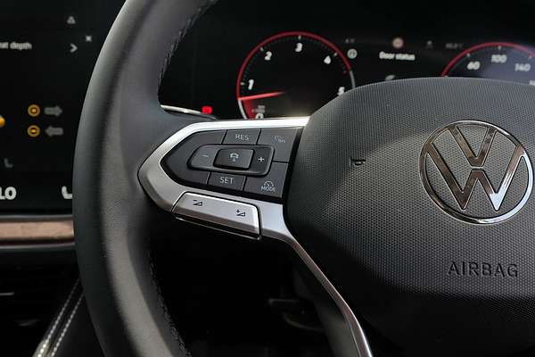 2025 Volkswagen Touareg 170TDI RC