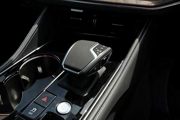 2025 Volkswagen Touareg 170TDI RC