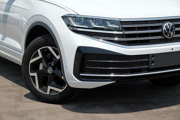 2025 Volkswagen Touareg 170TDI RC