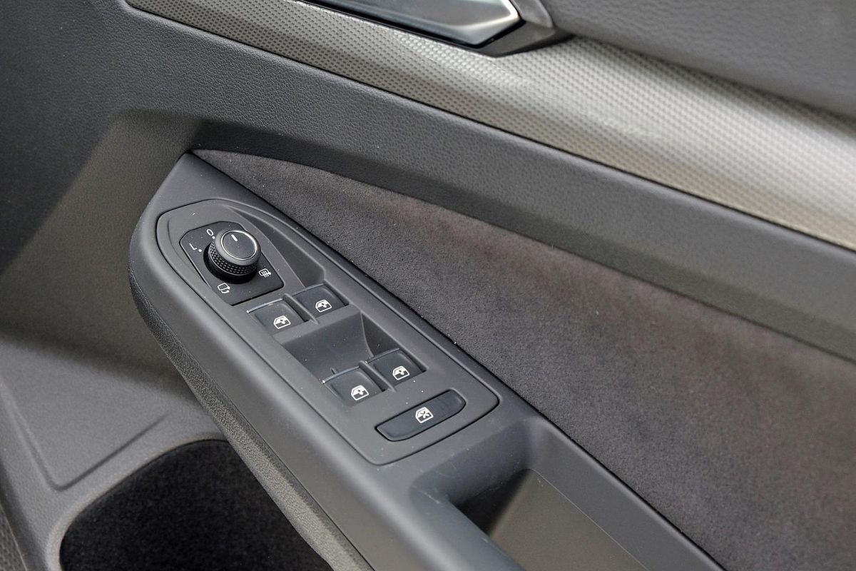 2025 Volkswagen Golf 110TSI Style 8.5