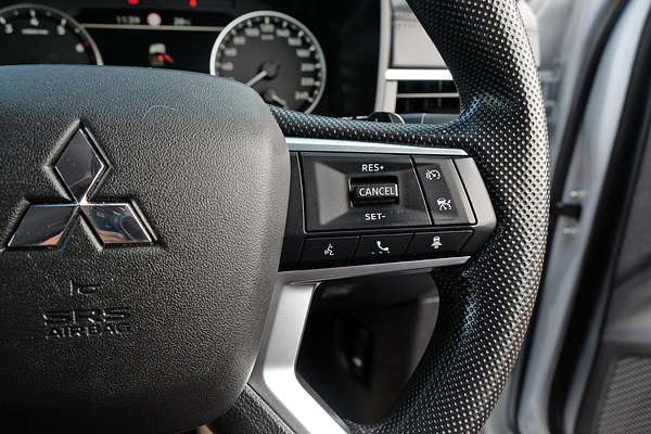 2024 Mitsubishi Outlander ES ZM