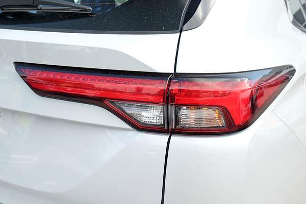 2024 Mitsubishi Outlander ES ZM