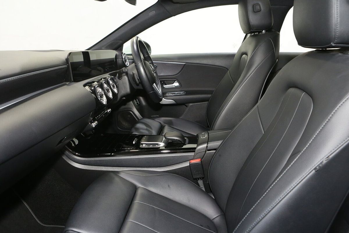 2022 Mercedes-Benz A-Class A180 V177