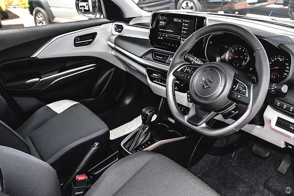 2025 Suzuki Swift Hybrid GLX UZ