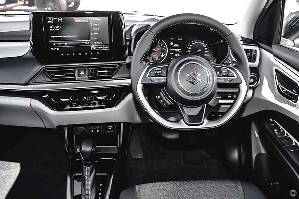 2025 Suzuki Swift Hybrid GLX UZ