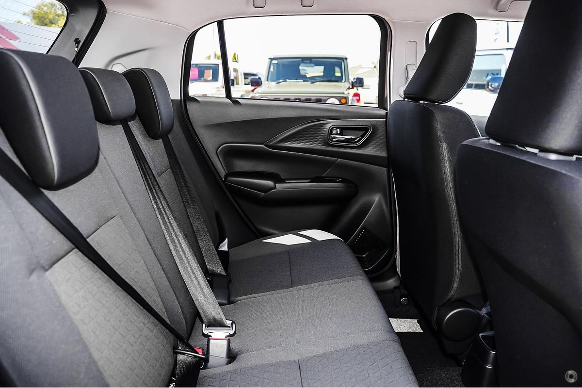 2025 Suzuki Swift Hybrid GLX UZ