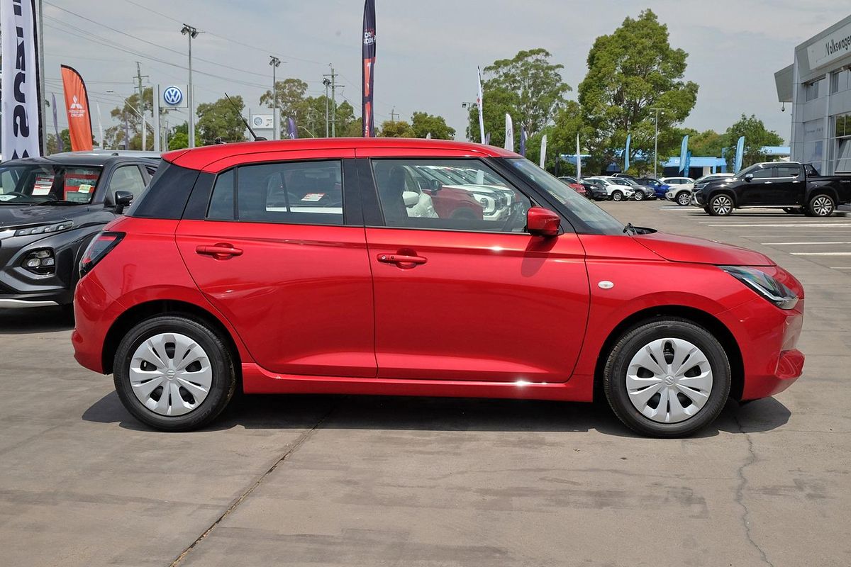 2025 Suzuki Swift Hybrid UZ