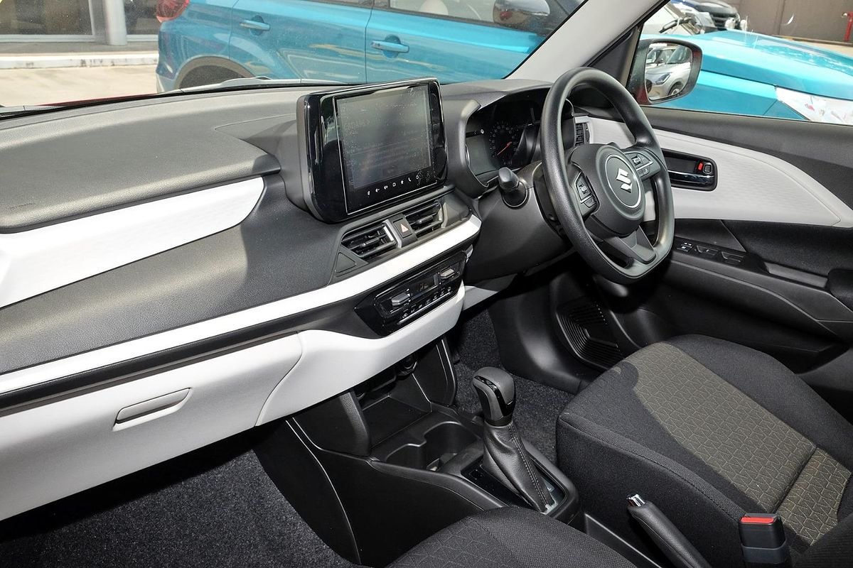 2025 Suzuki Swift Hybrid UZ