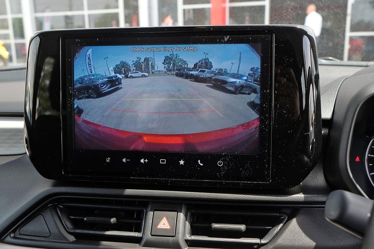 2025 Suzuki Swift Hybrid UZ