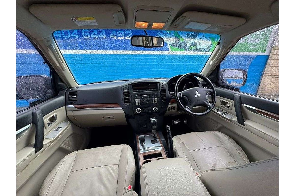 2007 Mitsubishi Pajero Exceed NS