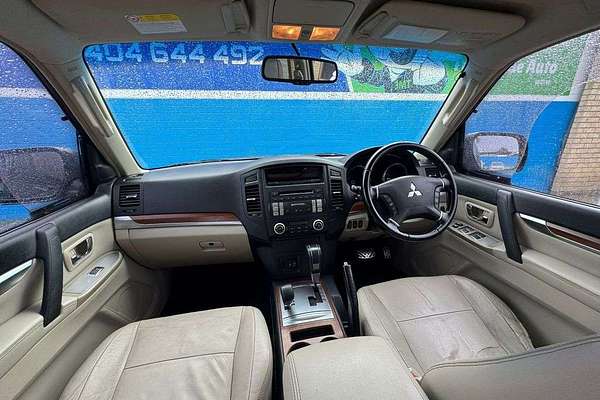 2007 Mitsubishi Pajero Exceed NS