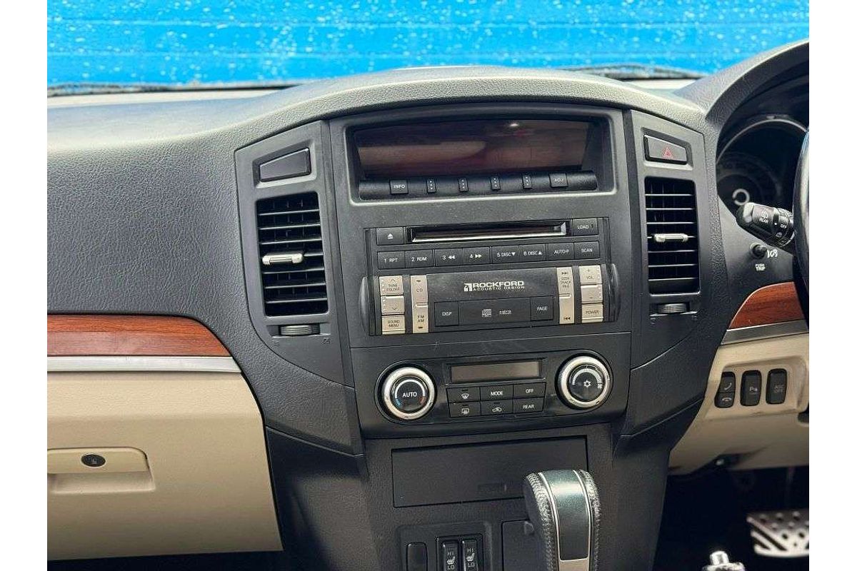 2007 Mitsubishi Pajero Exceed NS