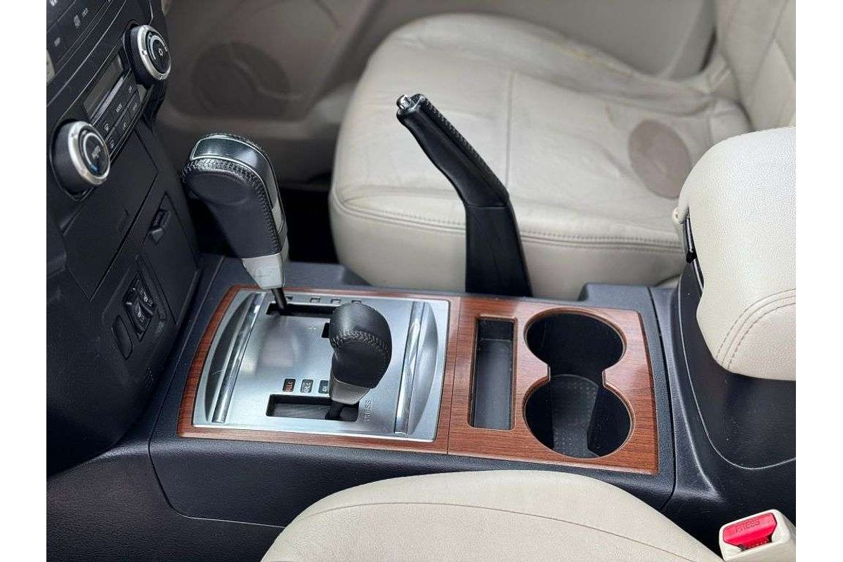 2007 Mitsubishi Pajero Exceed NS