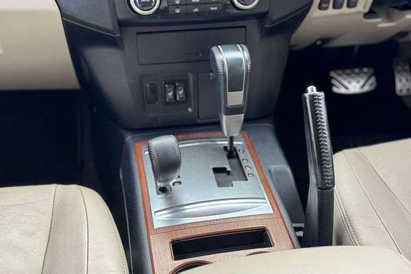 2007 Mitsubishi Pajero Exceed NS