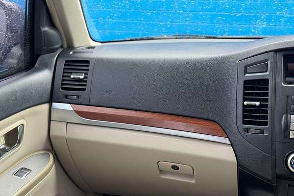 2007 Mitsubishi Pajero Exceed NS