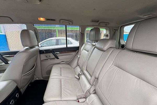 2007 Mitsubishi Pajero Exceed NS