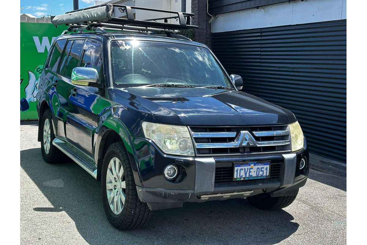 2007 Mitsubishi Pajero Exceed NS