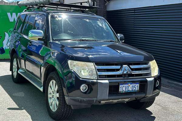 2007 Mitsubishi Pajero Exceed NS