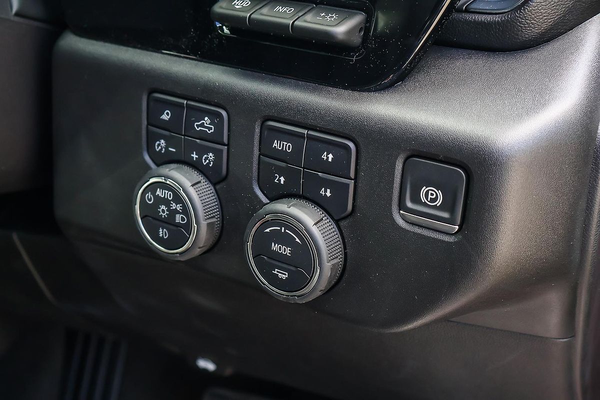 2025 Chevrolet Silverado 1500 LTZ Premium W/Tech Pack T1 4X4