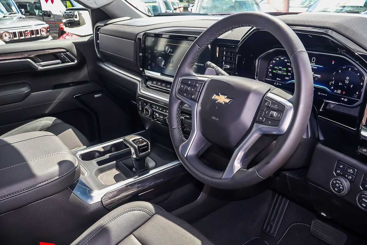 2025 Chevrolet Silverado 1500 LTZ Premium W/Tech Pack T1 4X4