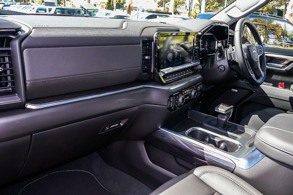 2025 Chevrolet Silverado 1500 LTZ Premium W/Tech Pack T1 4X4