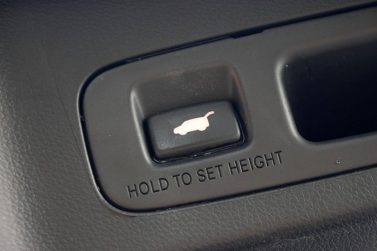 2023 Honda CR-V VTi LX AWD RW