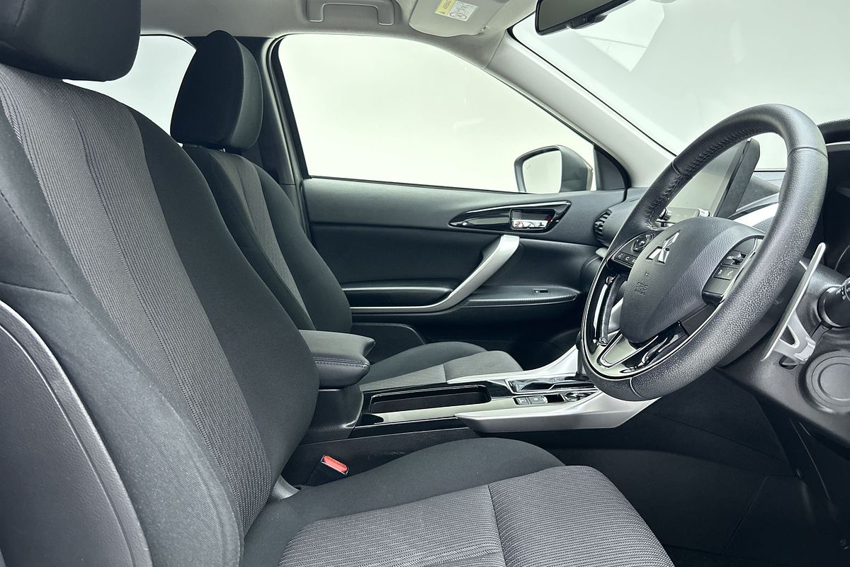 2024 Mitsubishi Eclipse Cross LS YB