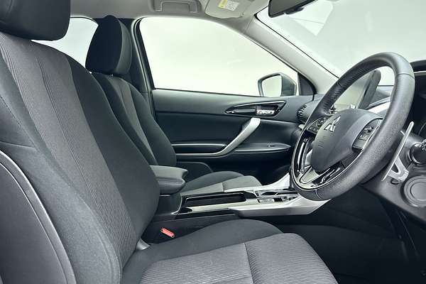 2024 Mitsubishi Eclipse Cross LS YB