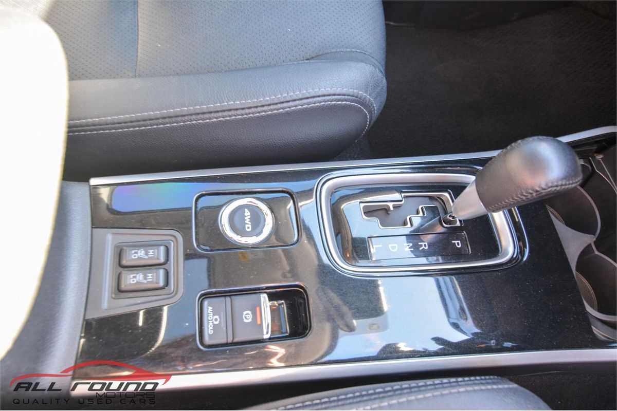 2016 Mitsubishi Outlander Exceed ZK