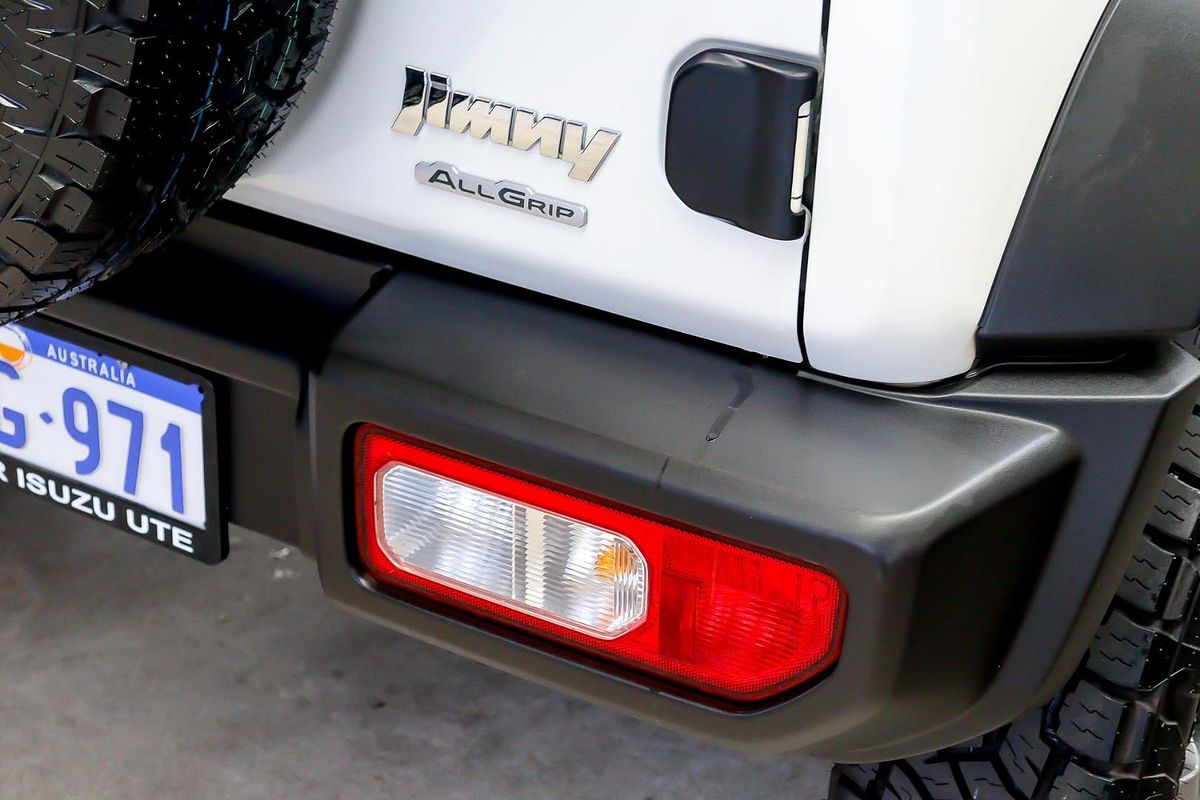 2023 Suzuki Jimny GLX GJ