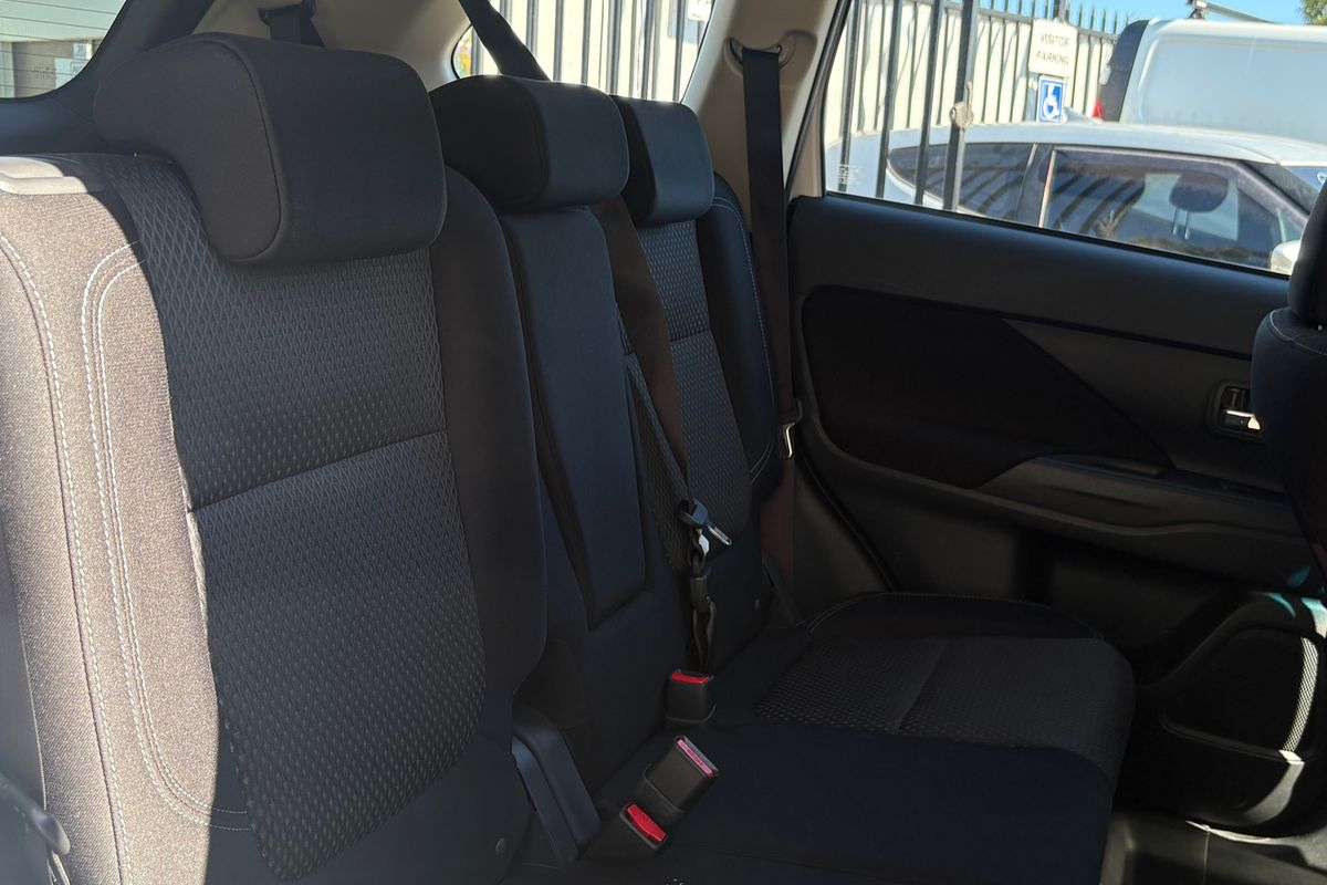 2019 Mitsubishi Outlander ES ZL