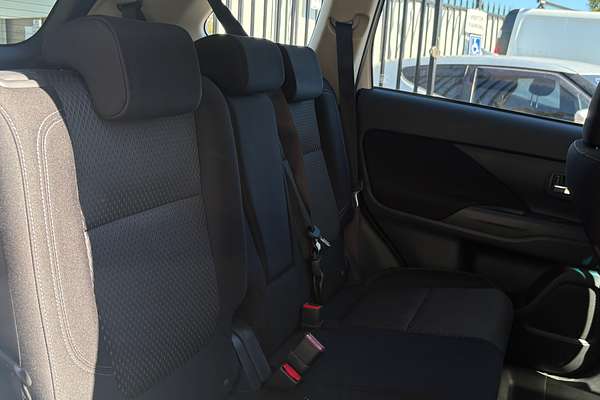 2019 Mitsubishi Outlander ES ZL