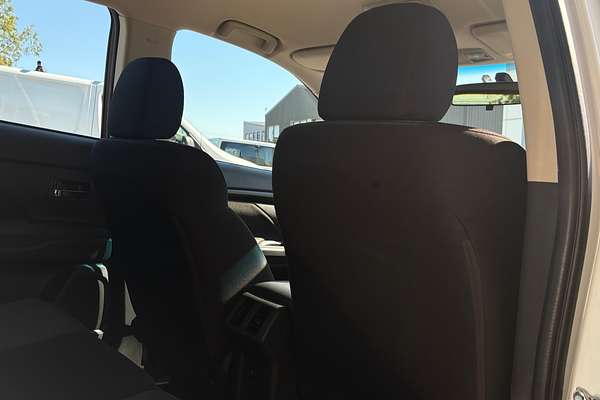 2019 Mitsubishi Outlander ES ZL