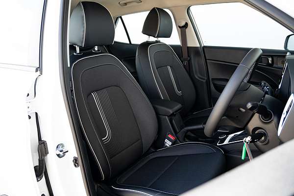 2025 Hyundai Venue Active QX.V5