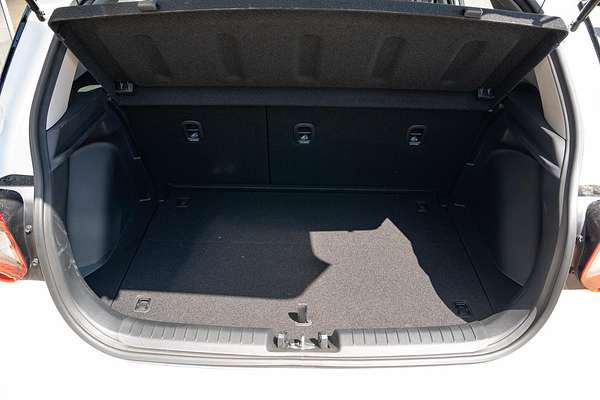 2025 Hyundai Venue Active QX.V5