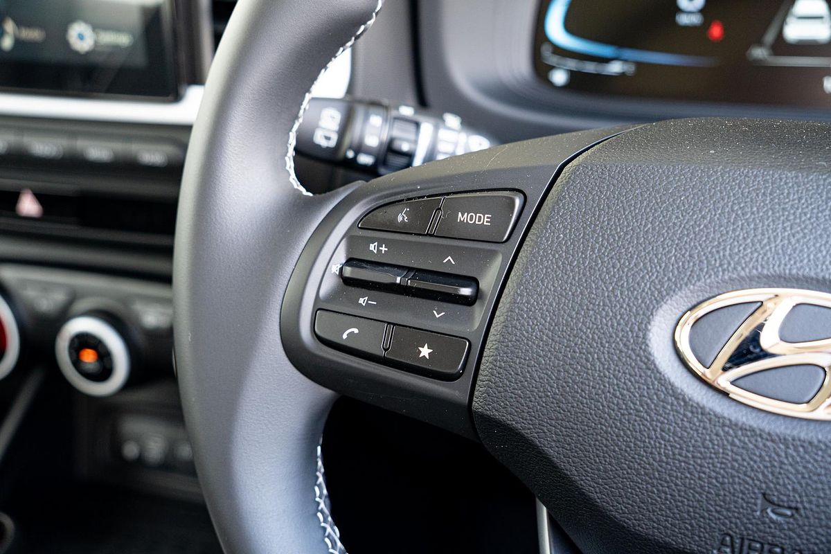 2025 Hyundai Venue Active QX.V5