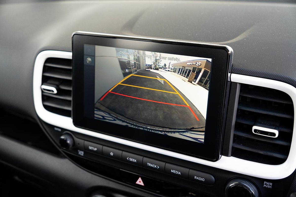 2025 Hyundai Venue Active QX.V5