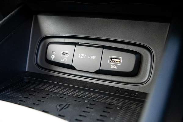 2025 Hyundai Venue Active QX.V5