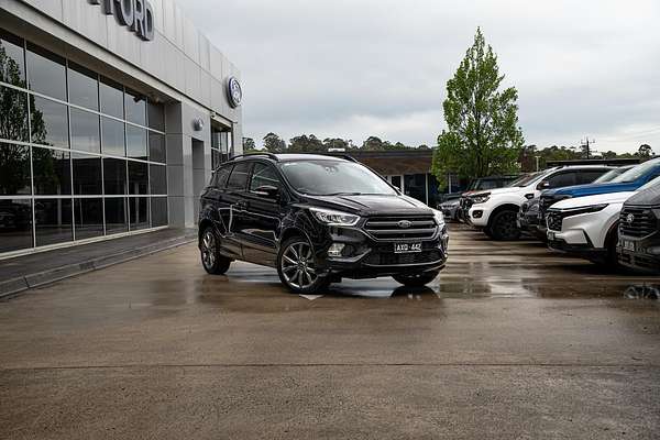 2020 Ford Escape ST-Line ZG