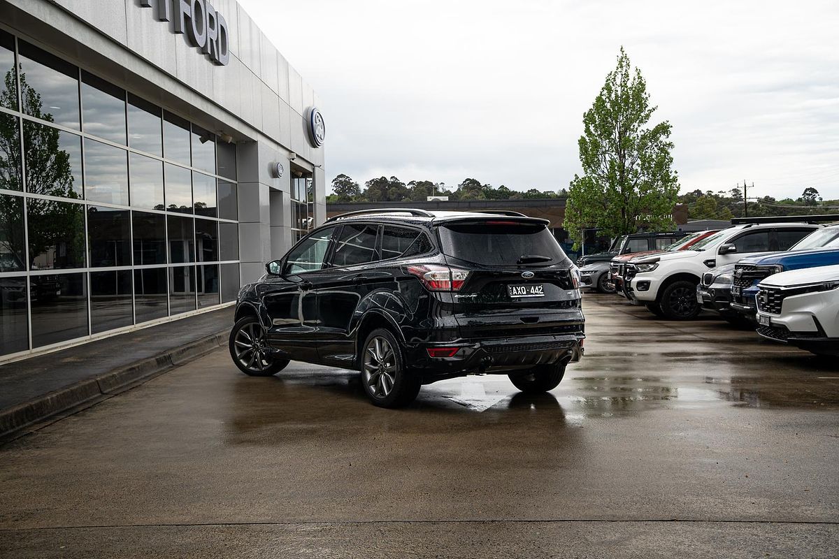 2020 Ford Escape ST-Line ZG